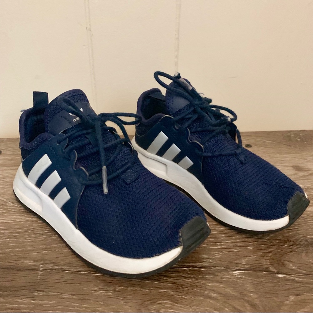 Boys adidas Tennis shoes